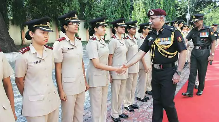 mns nurses in a row shaking hands with officers